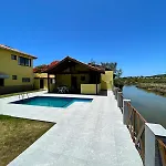 Casa Em Bairro Nobre A 5 Minutos Da Praia