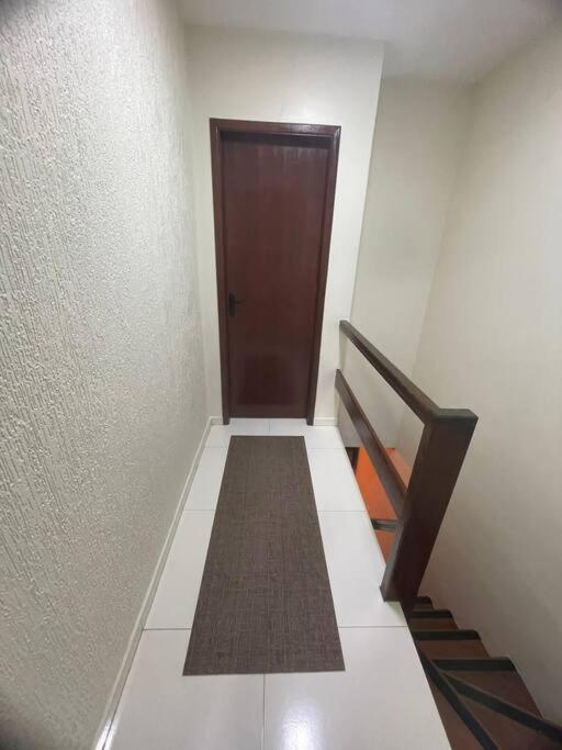 Casa Em Bairro Nobre A 5 Minutos Da *